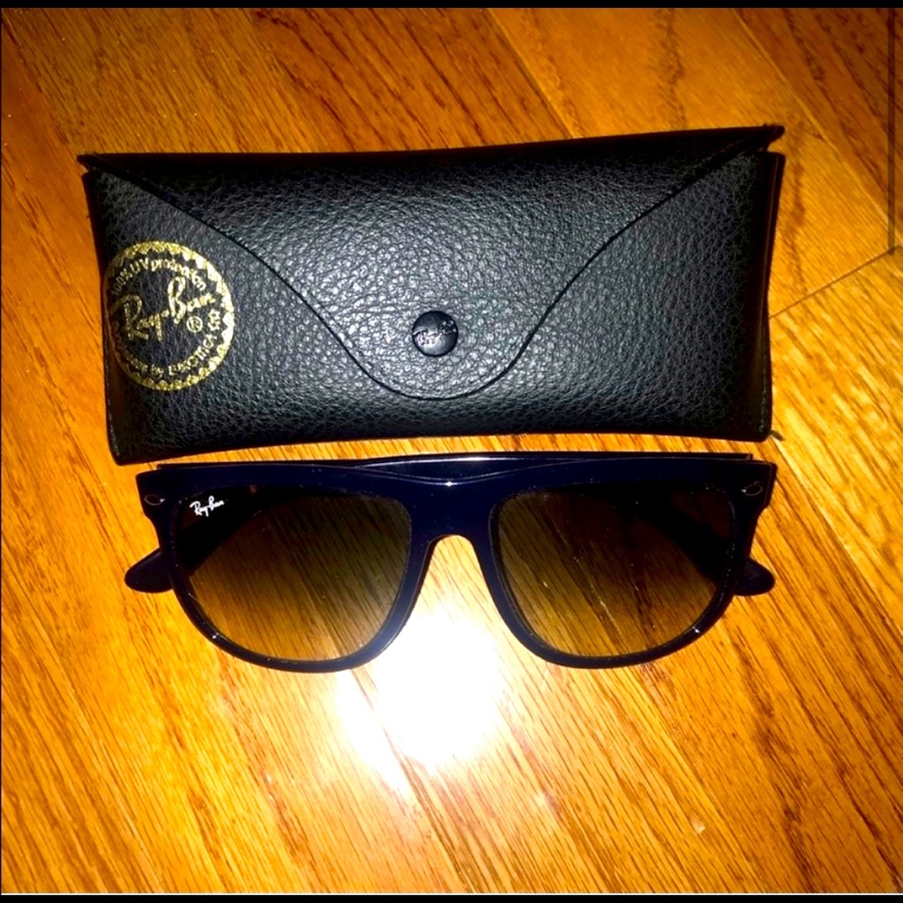 Authentic Brand New RayBan Sunglasses !!!!!